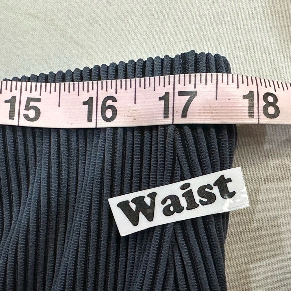 NWT SIZE L HYFVE Ribbed Blue Skirt Set - Picture 11 of 13